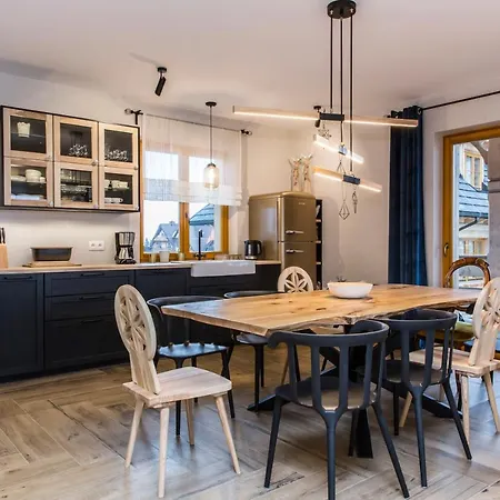 Udanypobyt House Million Dollar View Villa